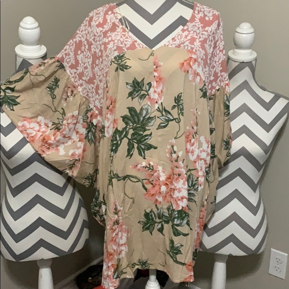 Beautiful Floral dress by Umgee